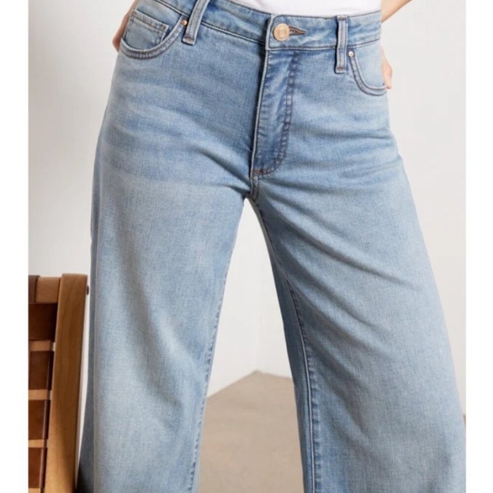 Kut from the Kloth Meg Wide-Leg Cuffed Women’s Jeans in color charming - Picture 4 of 10